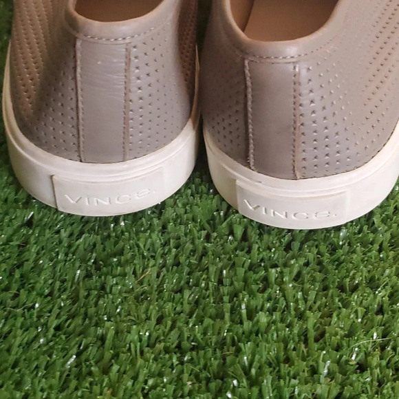 VINCE Perforated Blair Sneaker Slip on, Taupe Elastic Stretch Sides for Comfort - Picture 4 of 11